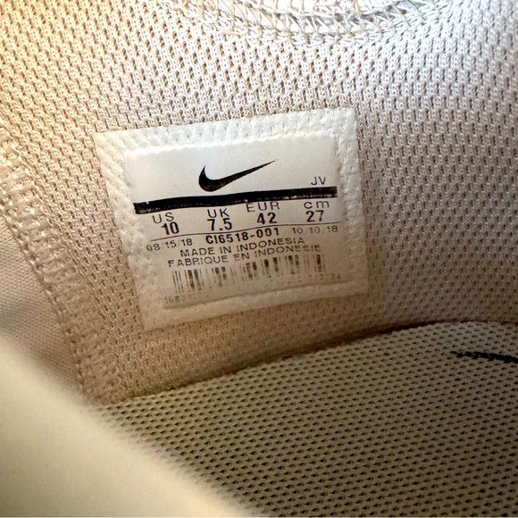 Nike women’s air max motion sneakers - Picture 5 of 6